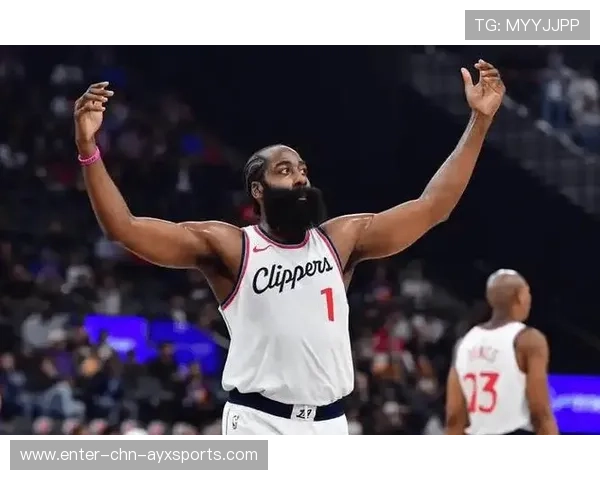 哈登组织犀利穿透,快船外线命中率拉满