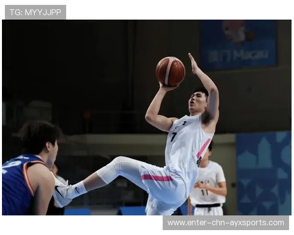 中国篮球新星单场爆砍40分,球探当场记录
