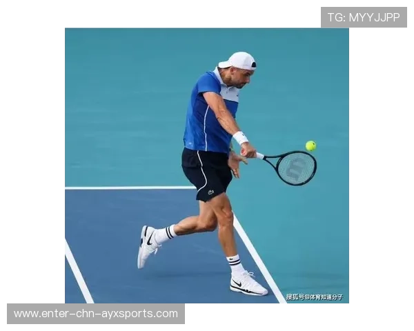 辛纳越打越像巅峰费德勒